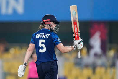 ICC Women’s World Cup: Heather Knight heroics help England survive Bangladesh scare; top points table | Cricket News ICC Women’s World Cup: Heather Knight heroics help England survive Bangladesh scare; top points table | Cricket News