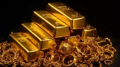 Gold rate today: Gold hits record Rs 1.26 lakh per 10 grams; global uncertainties drive safe-haven demand Gold rate today: Gold hits record Rs 1.26 lakh per 10 grams; global uncertainties drive safe-haven demand