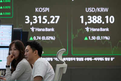 Asian stocks today: Markets mostly in red amid tech bubble concerns; HSI down over 300 points, Kospi adds 1.3% Asian stocks today: Markets mostly in red amid tech bubble concerns; HSI down over 300 points, Kospi adds 1.3%
