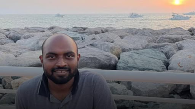 Indian engineer dies in UAE: IIT Madras alumnus succumbs to heart attack; passes away shortly after seeing off wife and son Indian engineer dies in UAE: IIT Madras alumnus succumbs to heart attack; passes away shortly after seeing off wife and son