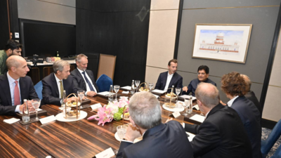 ‘Engaging discussion’: Commerce minister Piyush Goyal meets Airbus chairman, board members; investment, collaboration in focus ‘Engaging discussion’: Commerce minister Piyush Goyal meets Airbus chairman, board members; investment, collaboration in focus