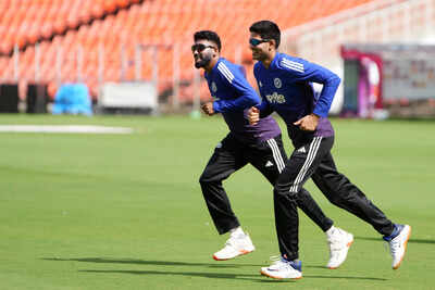 Cues from Ahmedabad nets: Mohammed Siraj, Prasidh Krishna let it rip; Injury blow for India? | Cricket News Cues from Ahmedabad nets: Mohammed Siraj, Prasidh Krishna let it rip; Injury blow for India? | Cricket News