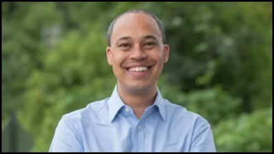 ‘Embarrassed and ashamed’: Virginia AG nominee Jay Jones apologises over texts for Todd Gilbert; message reads ‘two bullets to head’ ‘Embarrassed and ashamed’: Virginia AG nominee Jay Jones apologises over texts for Todd Gilbert; message reads ‘two bullets to head’