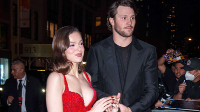 “I’d get overwhelmed and go dark”: Josh Allen’s wife Hailee Steinfeld opens up about emotional struggles during career pause amid Hollywood strike | NFL News “I’d get overwhelmed and go dark”: Josh Allen’s wife Hailee Steinfeld opens up about emotional struggles during career pause amid Hollywood strike | NFL News