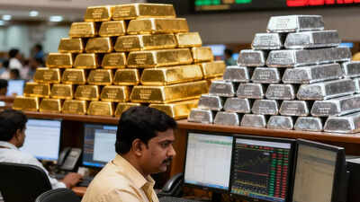MCX trading halted! Exchange sees extended tech glitch; trading in gold and silver futures delayed