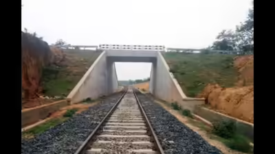 At over Rs 3.1 lakh crore, road & railway ministries see record capex in April-September At over Rs 3.1 lakh crore, road & railway ministries see record capex in April-September