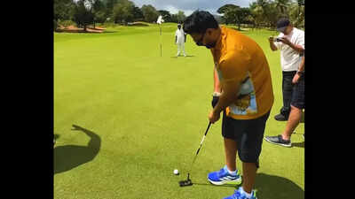 ‘Ball went everywhere …’: Rishabh Pant’s hilarious golf fail goes viral – Watch | Off the field News ‘Ball went everywhere …’: Rishabh Pant’s hilarious golf fail goes viral – Watch | Off the field News