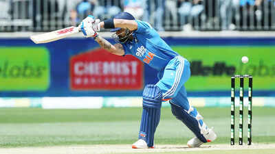 Virat Kohli on notice! Mitchell Starc to repeat Perth tactics in Adelaide | Cricket News