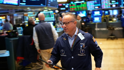 US market today: Wall Street drifts as investors eye earnings reports; DoorDash slides, Rockwell gains while global cues stay mixed