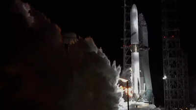 Blue Origin postpones New Glenn Rocket launch due to weather: NASA ESCAPADE Mars Probes now set for 12 November 2025 |