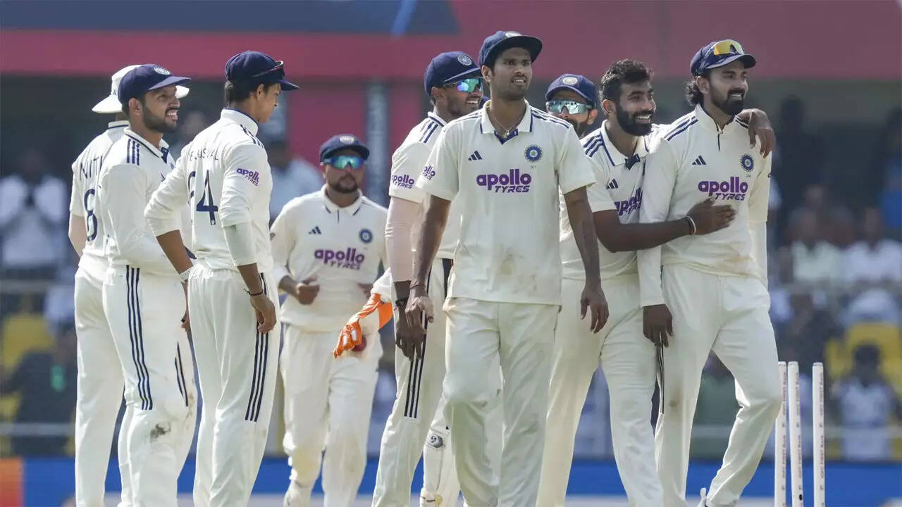 India vs South Africa Live Score, 2nd Test Day 2: India aim to bowl South Africa out under 300