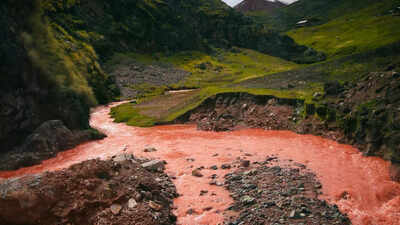 Why this Indian river turns red during the monsoon |