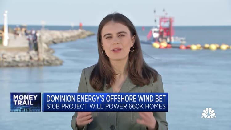 Trump halts big wind projects including CVOW, Dominion stock drops 4%