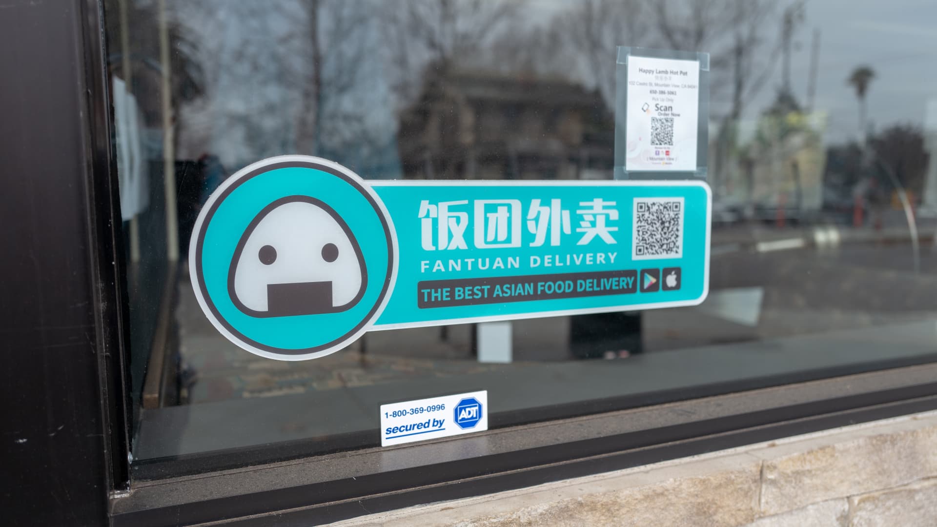 Under-the-radar delivery apps are gaining ground in the U.S. by courting Asian restaurants