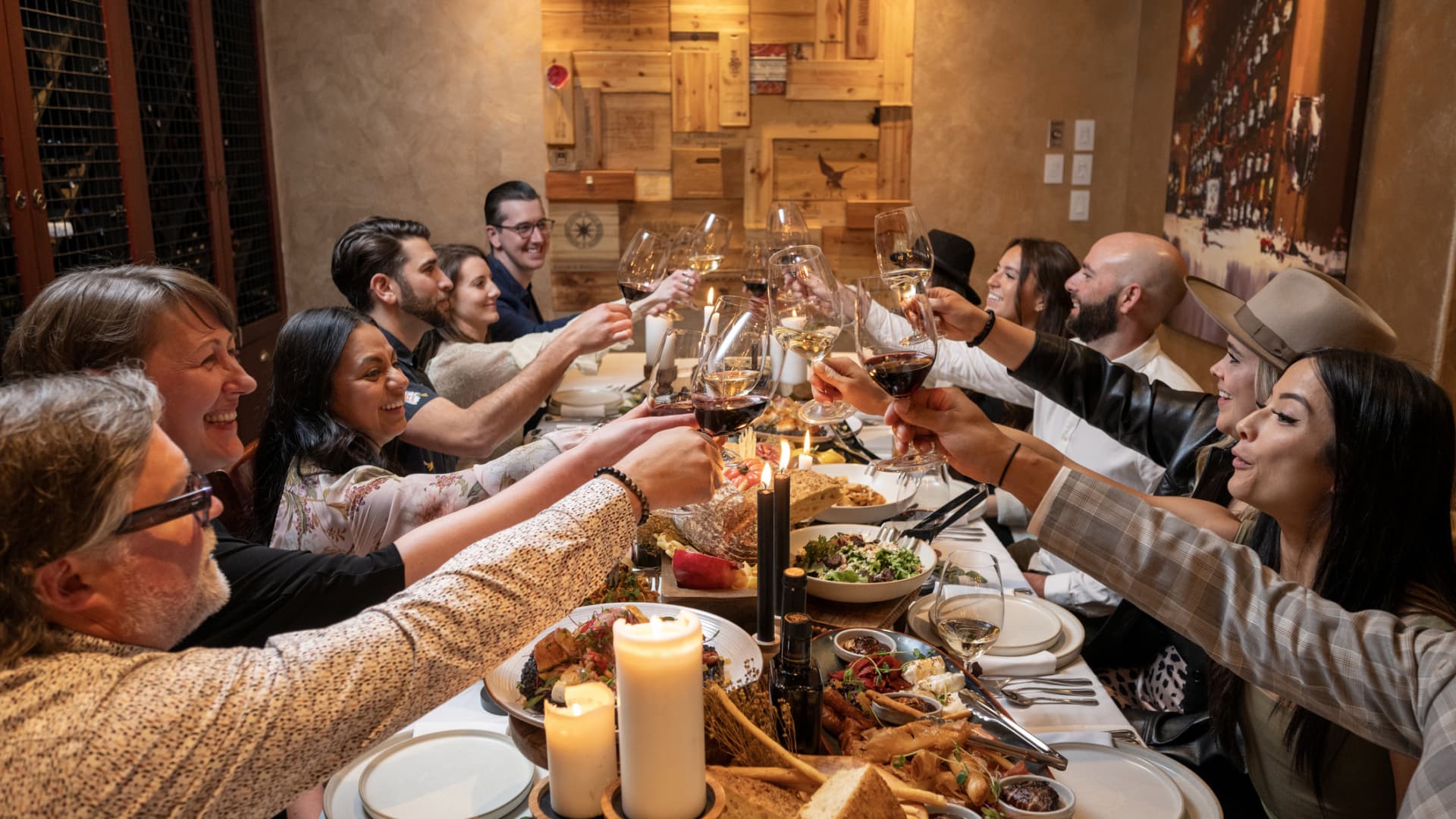 ‘No tax on tips’ could end large-group restaurant service fees