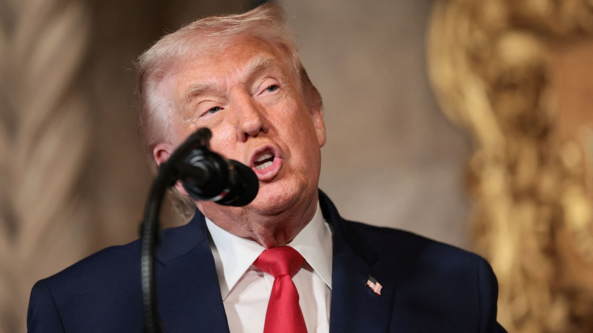 Trump says U.S. will keep the crude oil and tankers seized near Venezuela