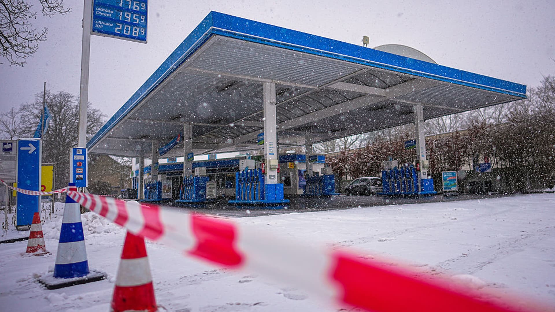 Berlin power outage: Officials suspect arson attack