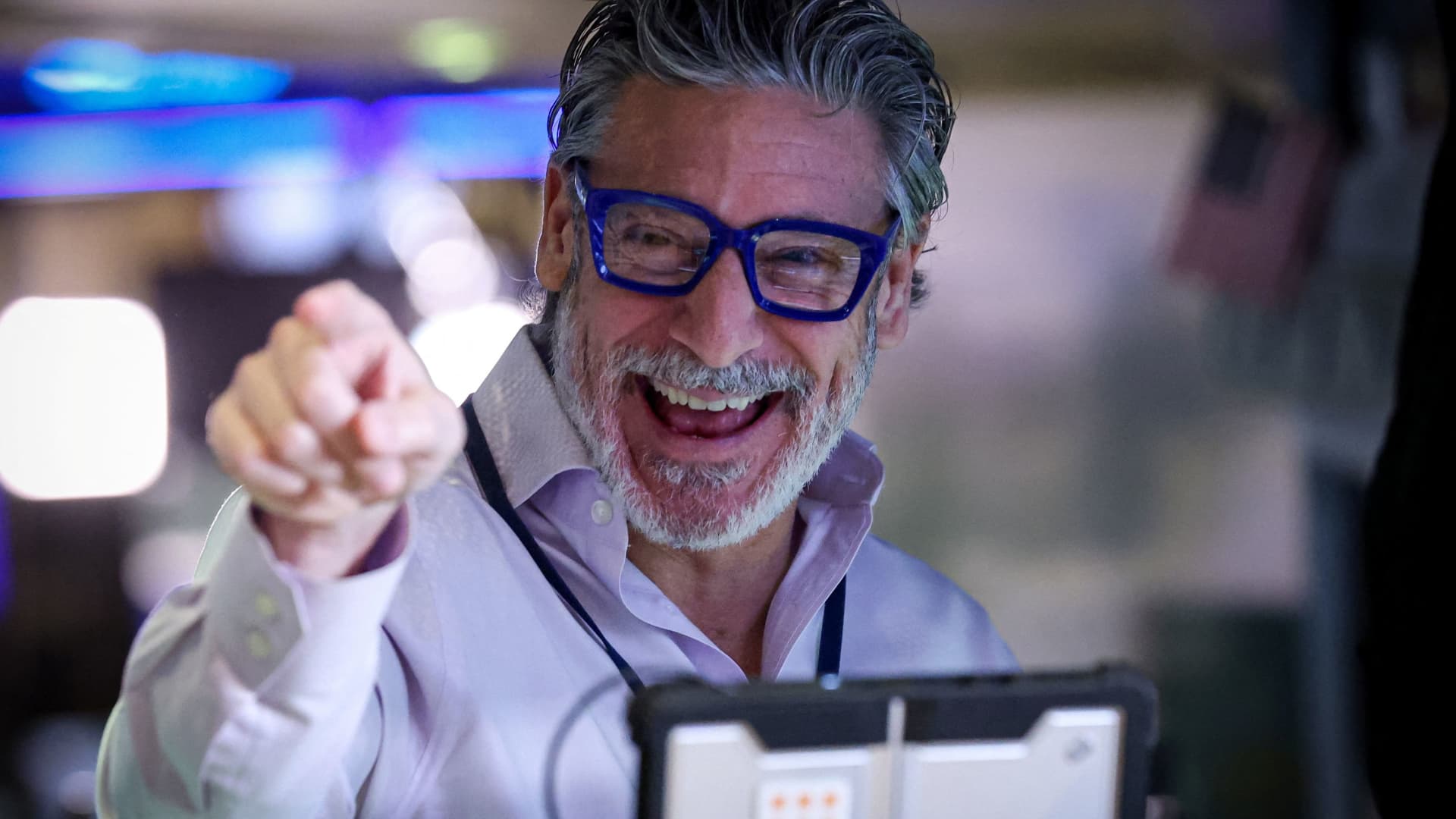 These 4 turnarounds are progressing – plus, updates on 30 other stocks