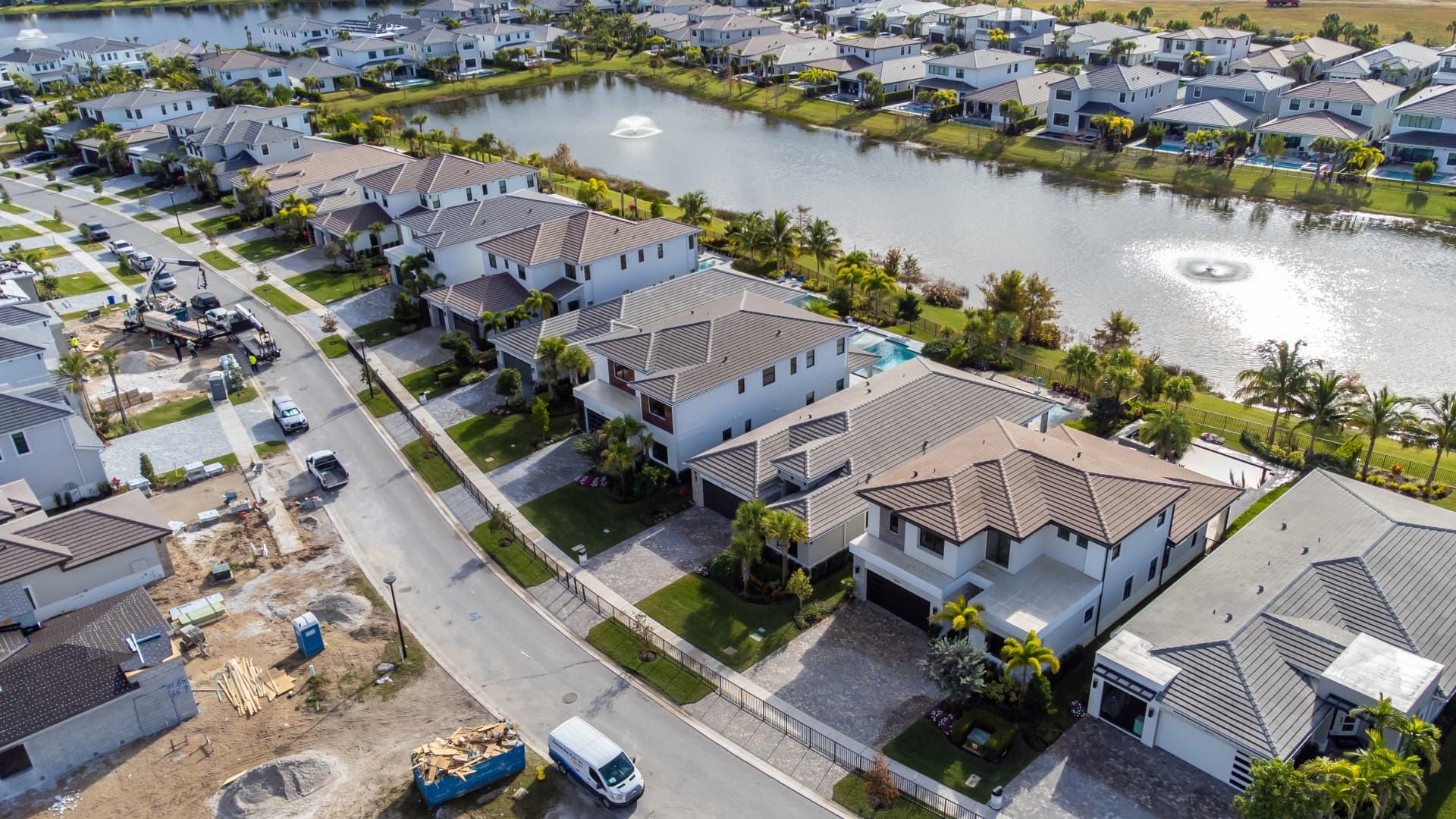 Mortgage refinances surged again, but rates are now suddenly jumping higher