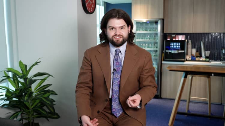 Trump yanks Republicans toward economic populism