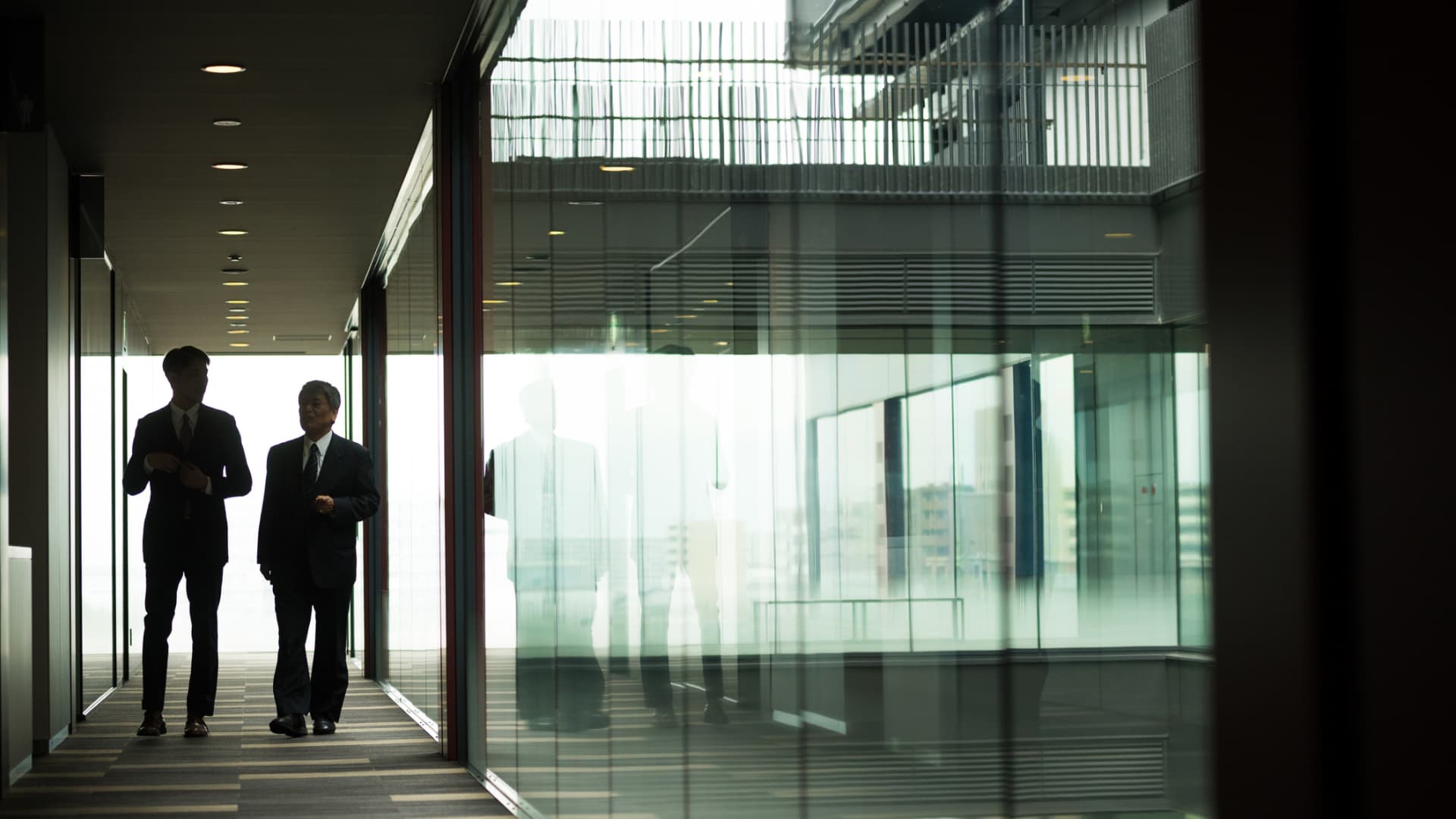 When ultra rich hire family members, what to pay them can be tricky