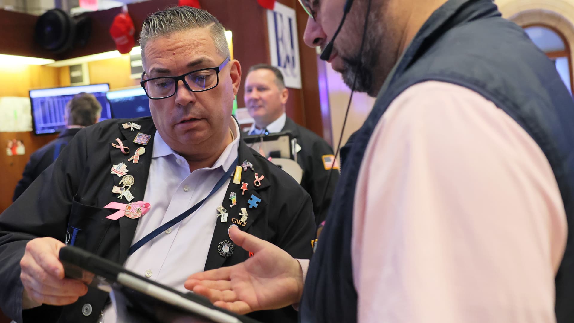 Stock market today: Live updates