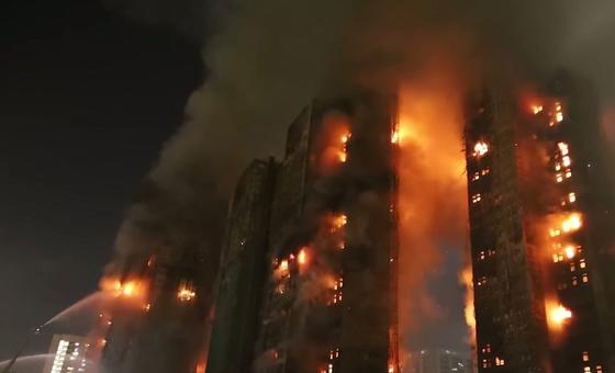 Hong Kong: UN rights chief voices concern over ‘draconian’ laws, in wake of deadly apartment fire