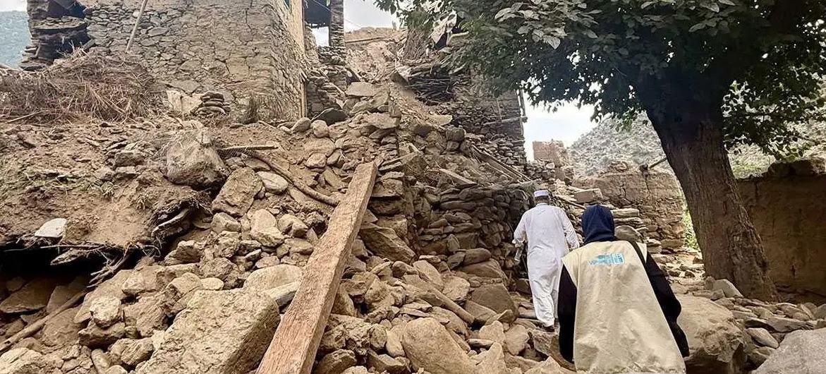 What happens when Afghan women and girls go offline?