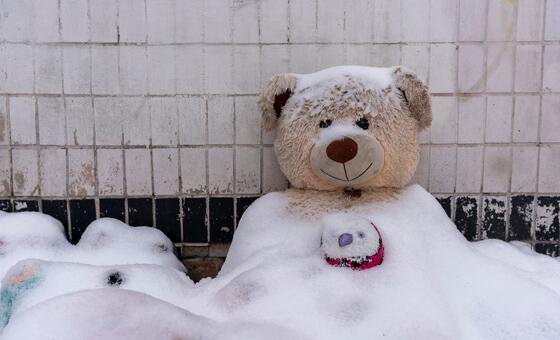 World News in Brief: Syria ceasefire welcomed, ‘Olympic truce’, Ukraine’s freezing children