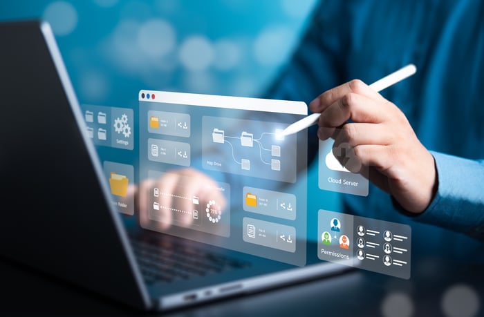 Palantir Billionaire Peter Thiel Sells Nvidia and Tesla Shares, Then Buys an AI Stock That’s Up Nearly 460,000% Since Its IPO