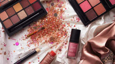 How to remove makeup stains from clothes: Easy tricks that work |