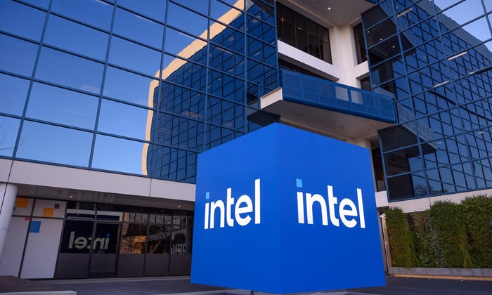 Last Call: Should You Load Up on Intel Stock Before 2025 Ends?