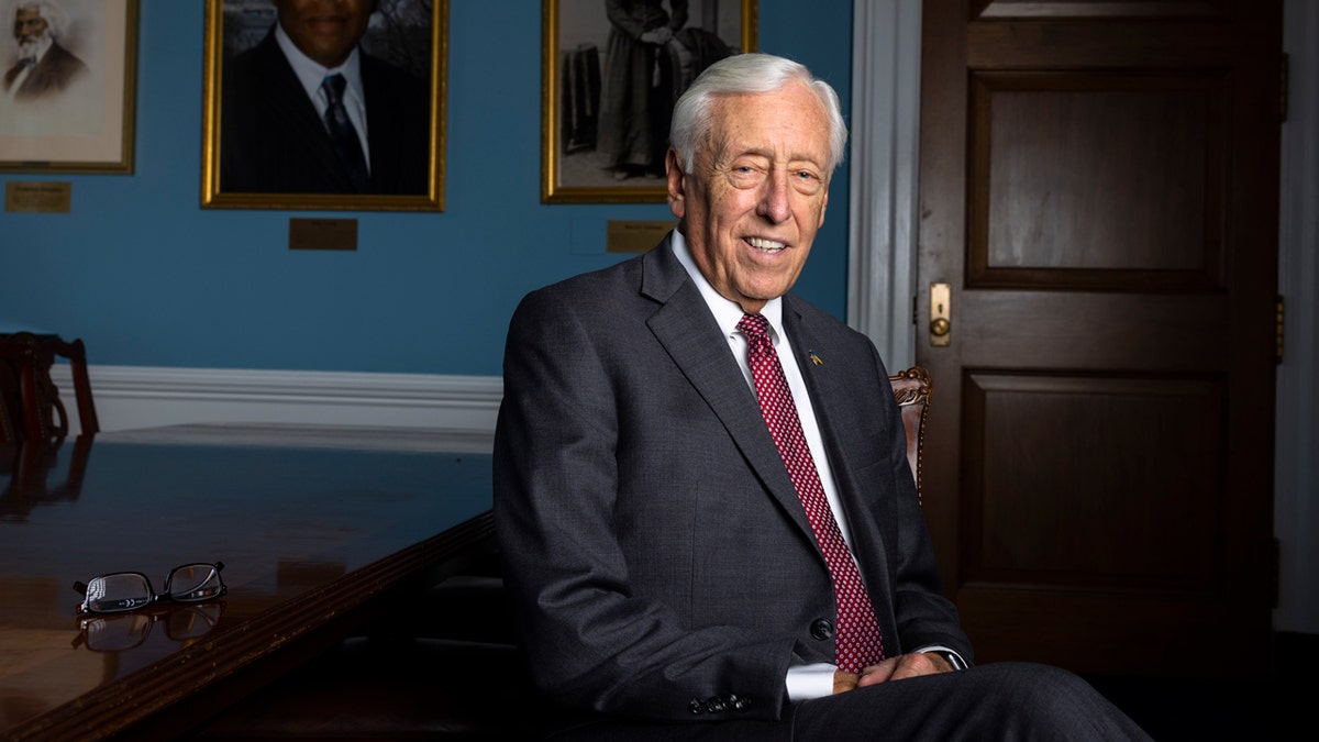 Maryland Rep. Steny Hoyer to announce retirement Thursday