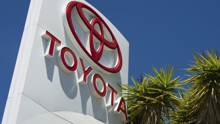 Automakers might start hiking prices to offset tariffs: Dealership exec