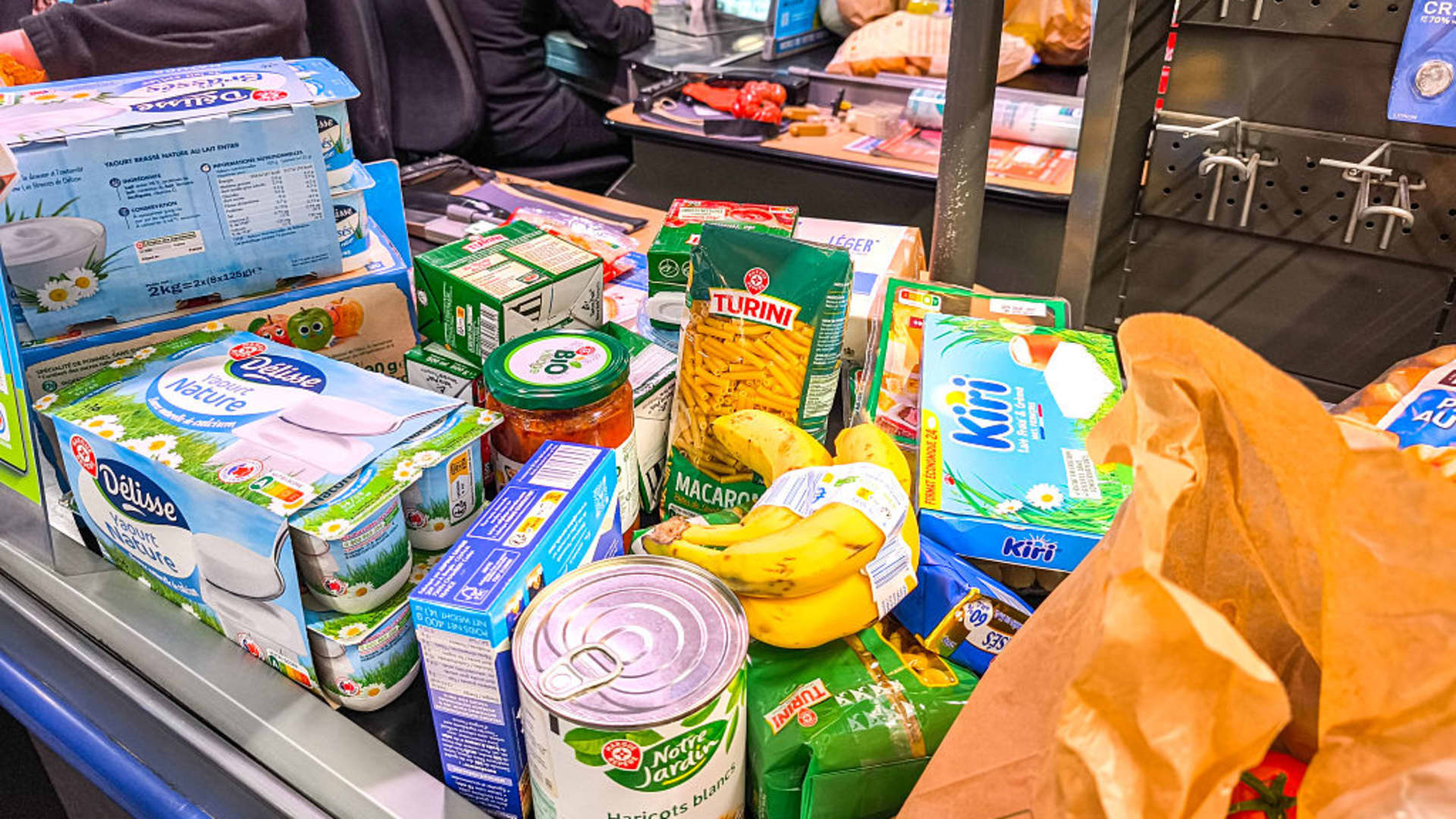 Euro zone inflation cools to 1.7% in January