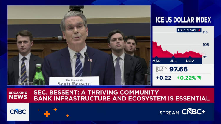 US state tariff bills rise as Trump faces midterms affordability fight