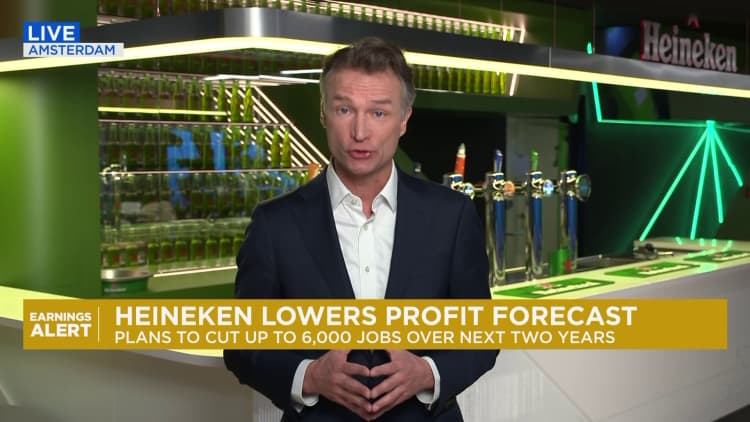 Heineken to slash up to 6,000 jobs in AI ‘productivity savings’