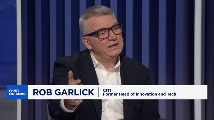 AI robots may outnumber workers in few decades as investment surges