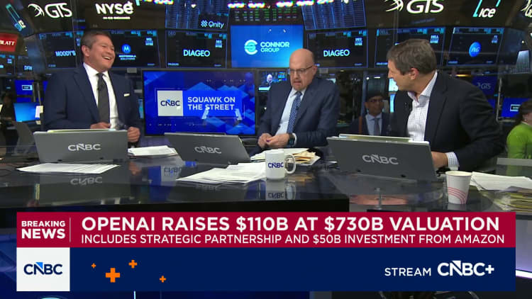 CoreWeave CEO defends spending plans as stock plummets 22%