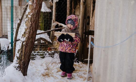 As conditions worsen in Ukraine, refugees struggle to return