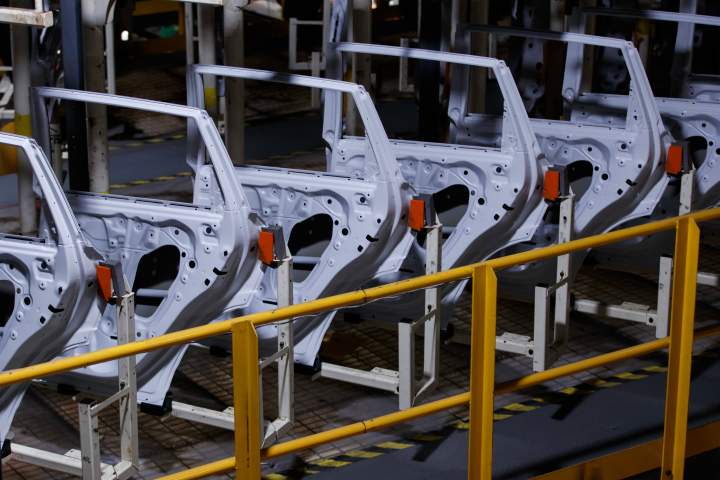 Carney set to announce plans to ‘transform’ Canada’s auto sector