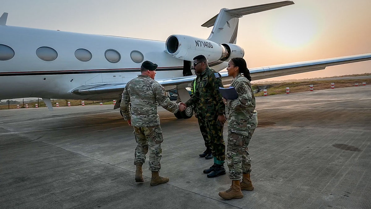 U.S. troops arrive in Nigeria for support mission against militants