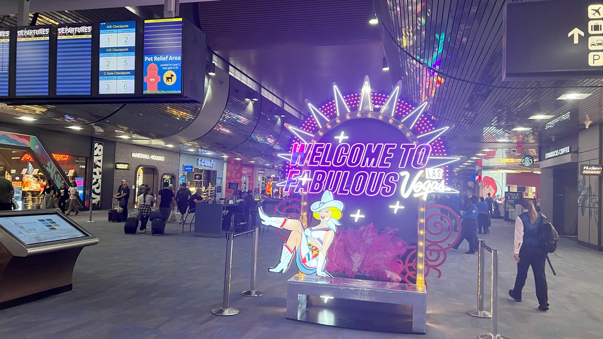 Las Vegas tourism plummets 7.5% even as Harry Reid airport sees record passenger levels