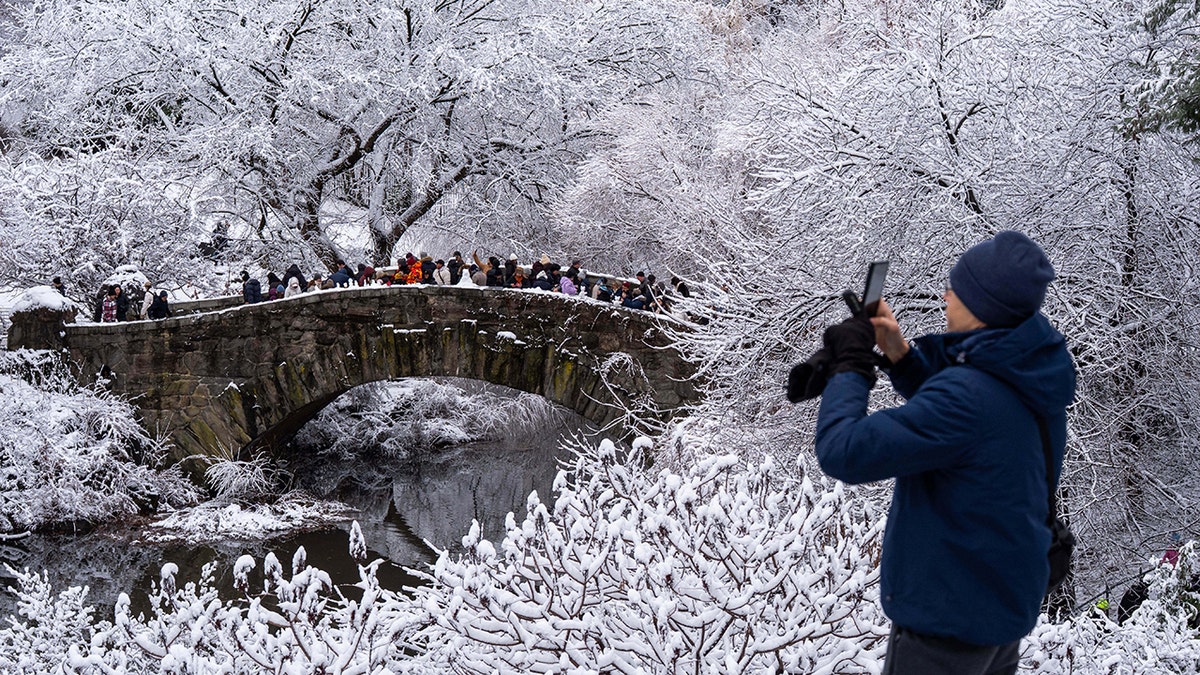 Mayor Zohran Mamdani requires ID for snow removal jobs amid criticism