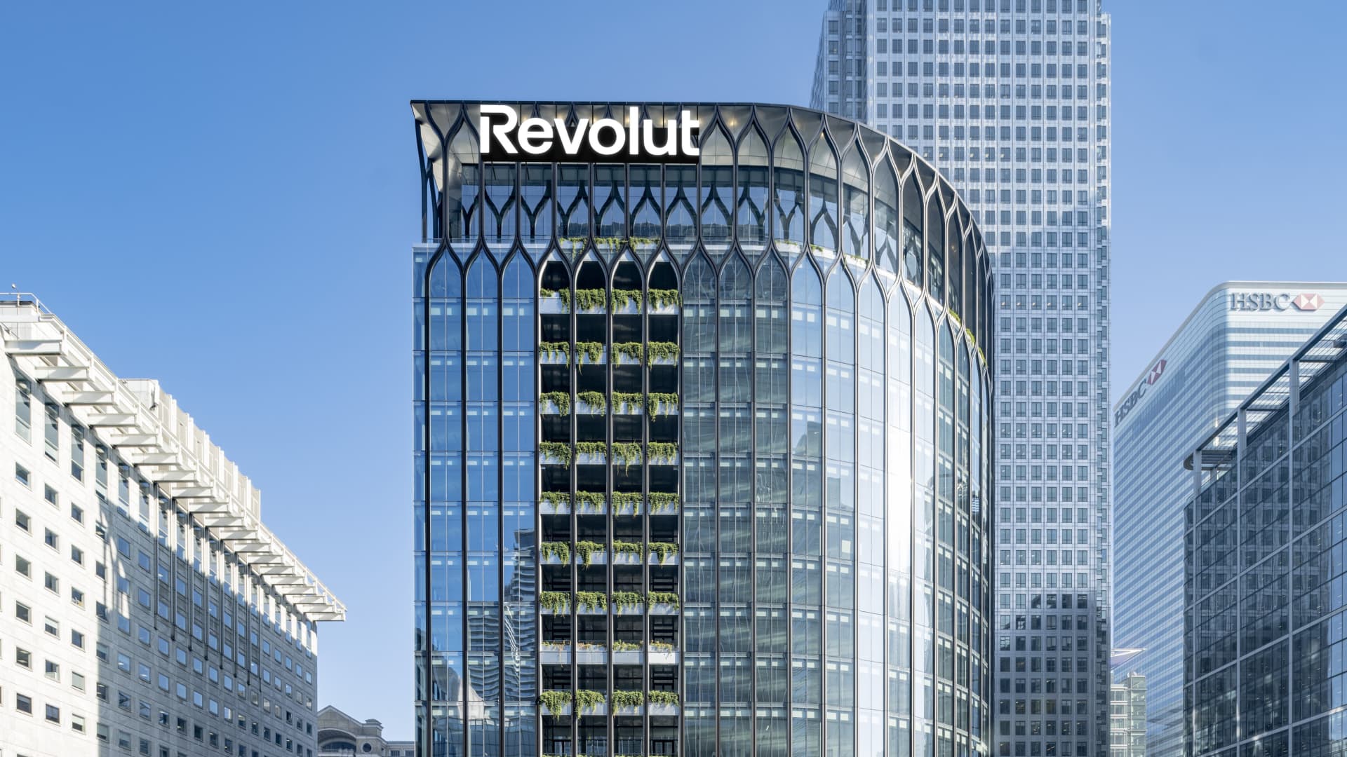 Revolut acquires full UK banking license after years-long wait