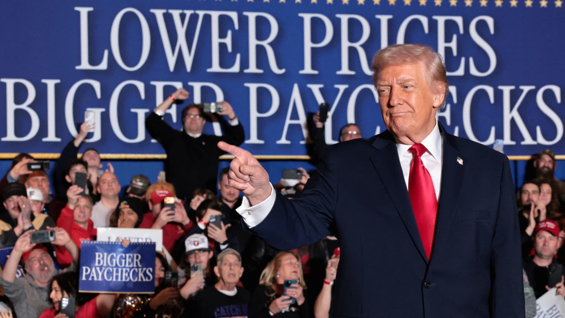 Iran war threatens to scramble the ‘affordability’ midterm