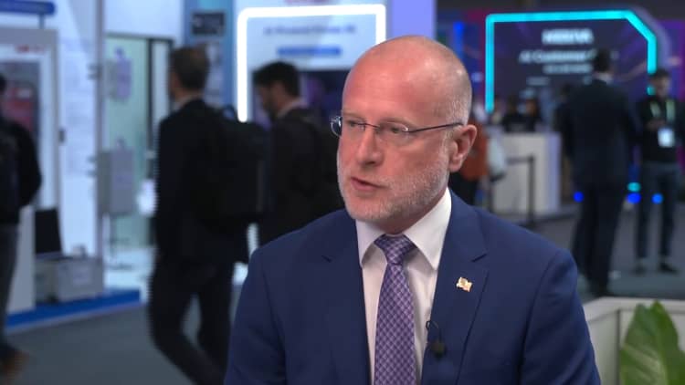 FCC chair Carr slams broadcasters after Trump disputes tanker reports