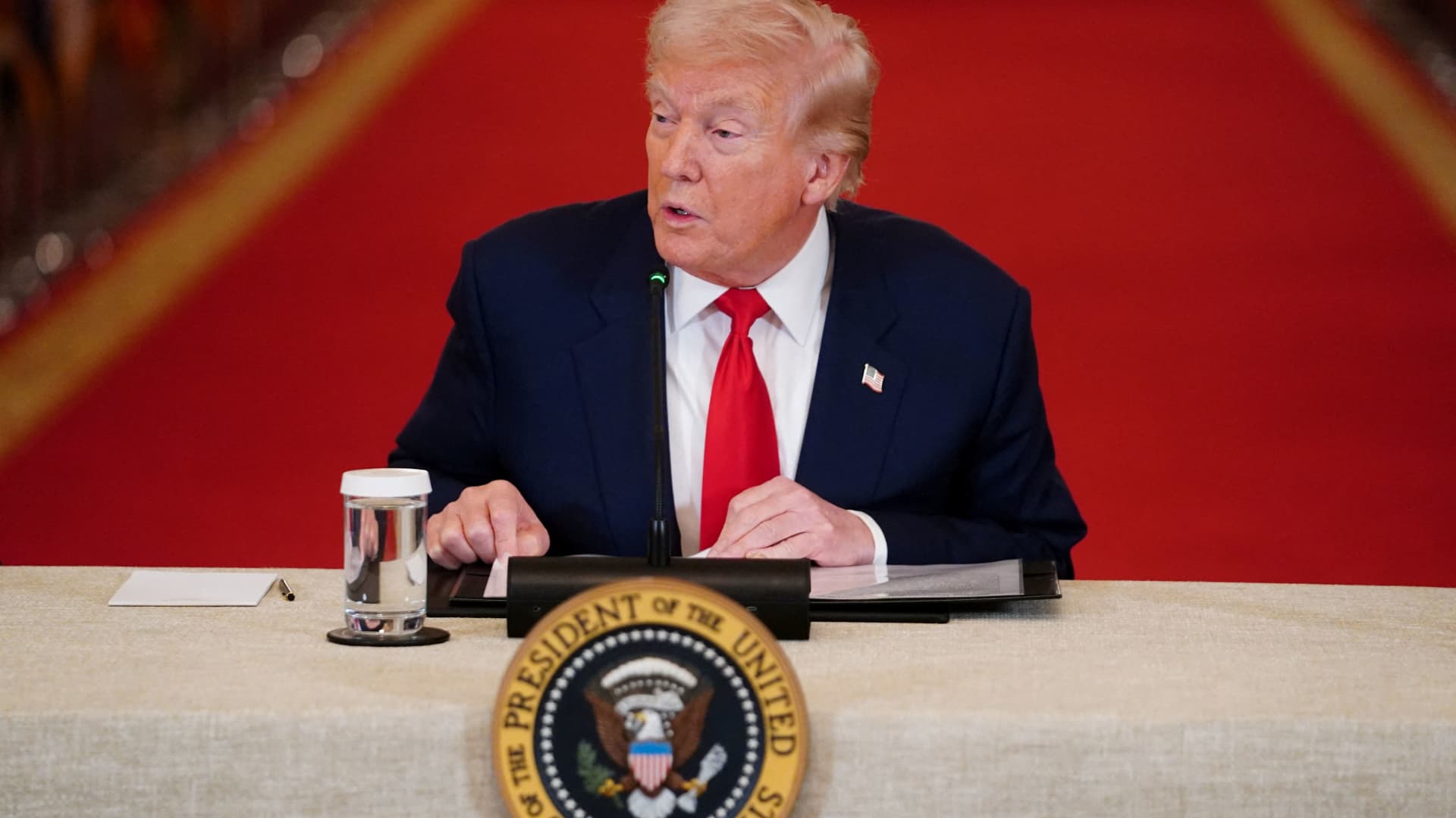 Trump vows order on college sports NIL fix