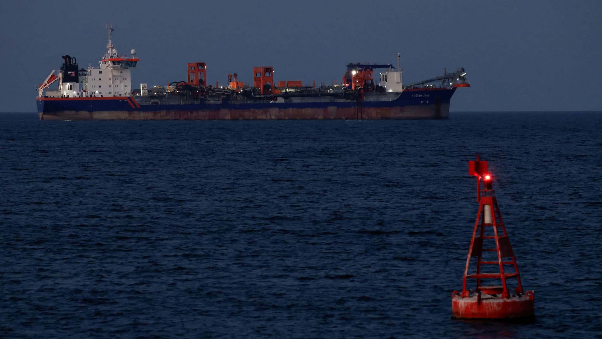 One big reason ships and insurers are unwilling to risk Strait of Hormuz