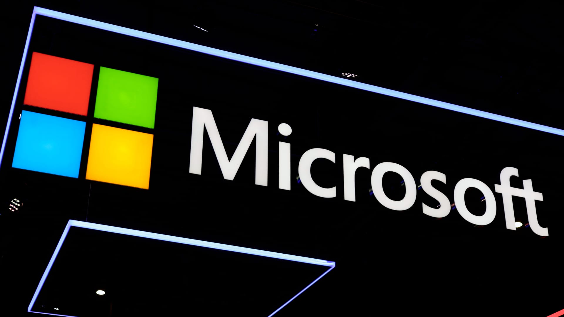 Microsoft hit with UK competition regulator probe over software business